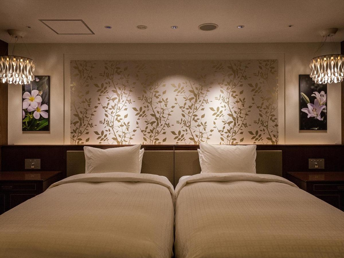 โอกินาว่า คาริยูชิ รีสอร์ต เอ็กเซส นาฮะ Hotel ภายนอก รูปภาพ