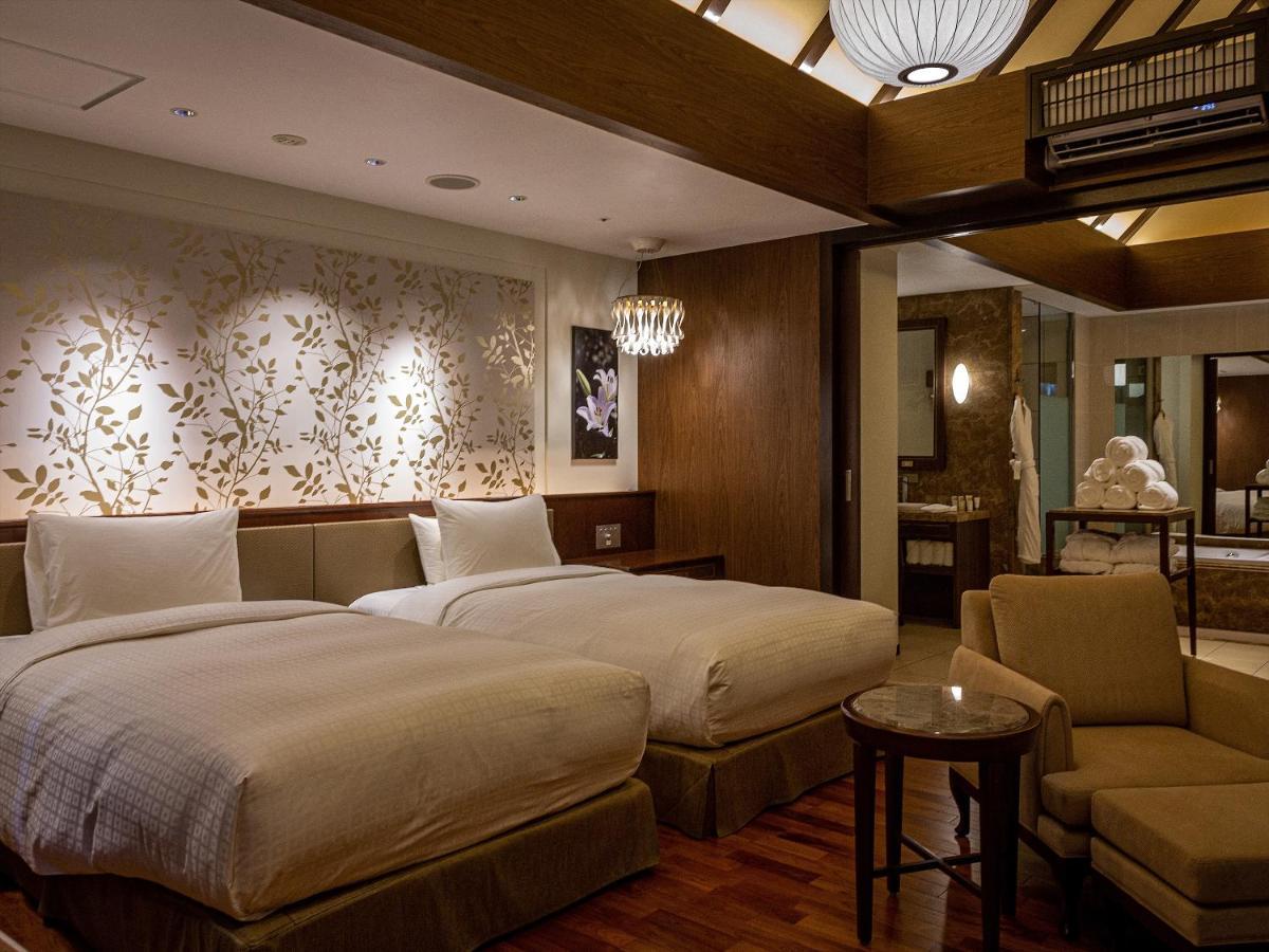 โอกินาว่า คาริยูชิ รีสอร์ต เอ็กเซส นาฮะ Hotel ภายนอก รูปภาพ