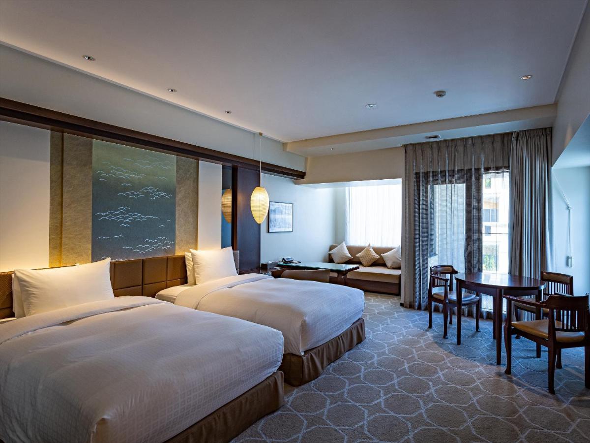 โอกินาว่า คาริยูชิ รีสอร์ต เอ็กเซส นาฮะ Hotel ภายนอก รูปภาพ