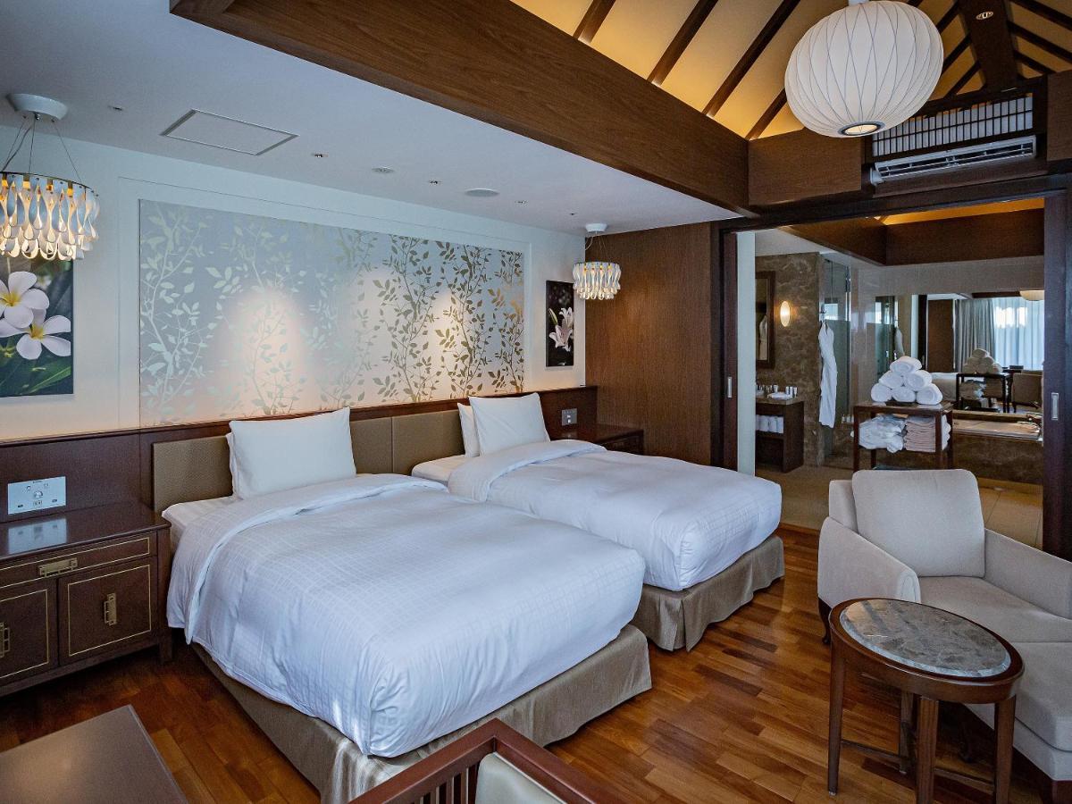 โอกินาว่า คาริยูชิ รีสอร์ต เอ็กเซส นาฮะ Hotel ภายนอก รูปภาพ